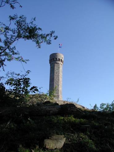The \"Faudé\" tower in front of the gite